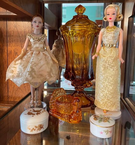 Gold Glass with Dolls